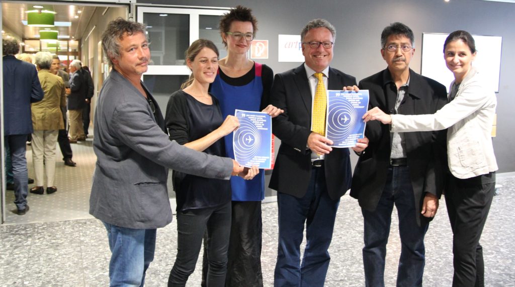 Kulturlandesrat Heinrich Schellhorn mit den KünstlerInnen Peter Brauneis, Annelies Senfter, ,Bettina Beranek, Emilio Gunot und Julia Dorninger.